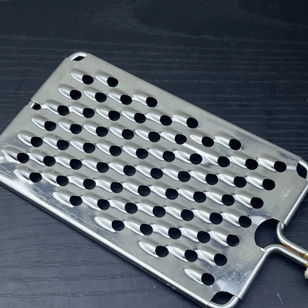 Vintage MCM EKCO Hand Grater 11